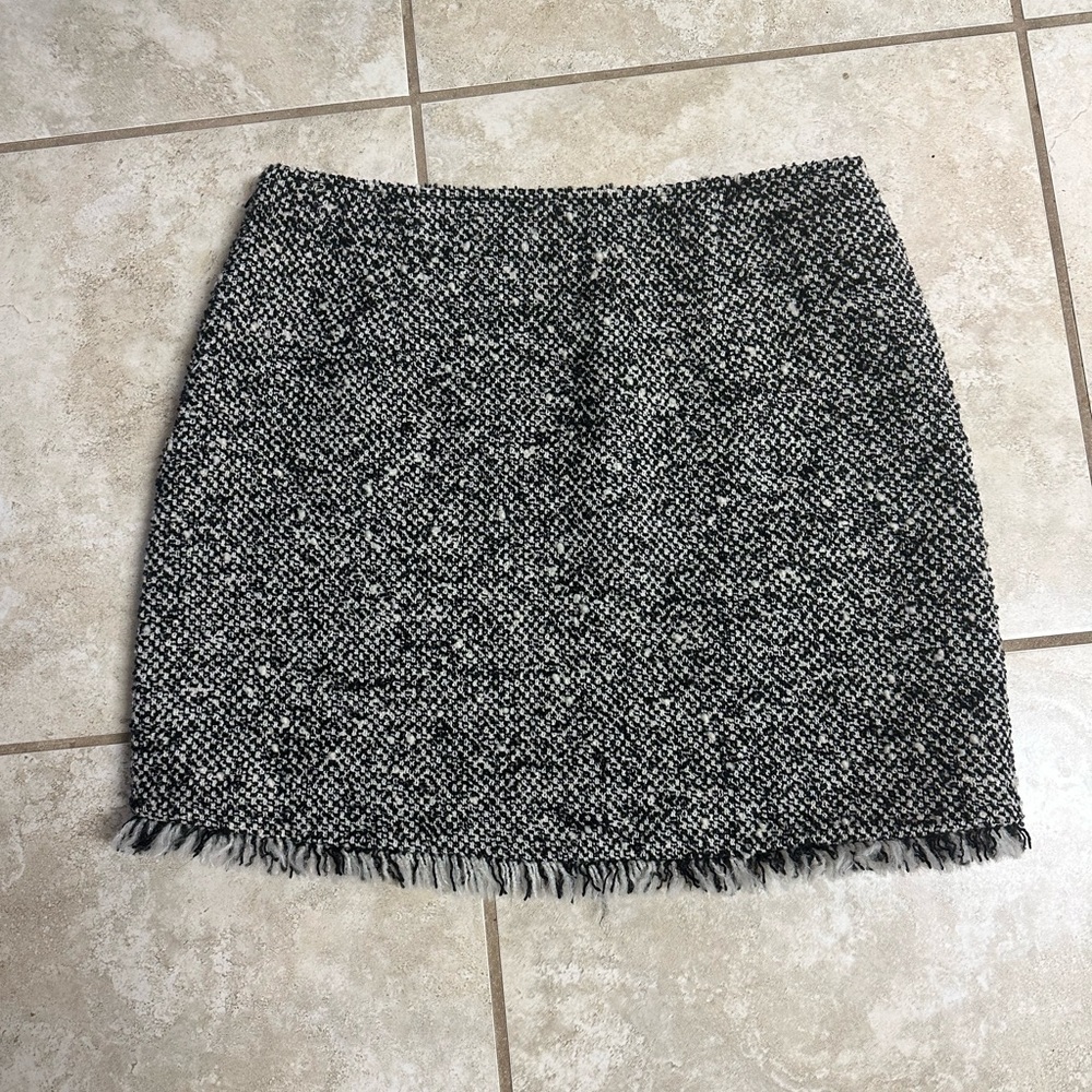 Tory Burch Black And White Tweed Miniskirt With Fringe Size 14